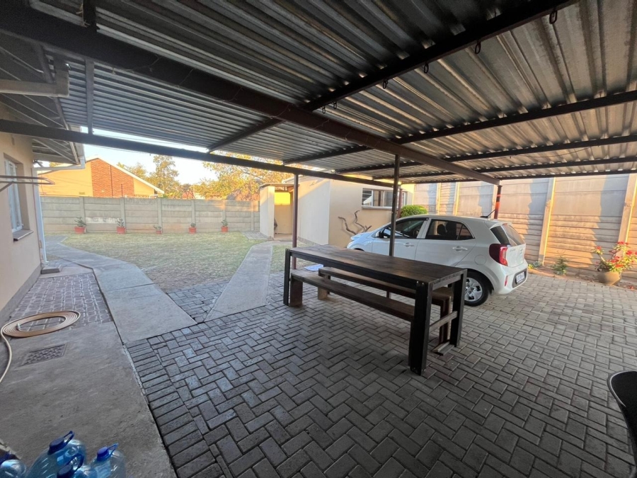 3 Bedroom Property for Sale in Protea Park North West